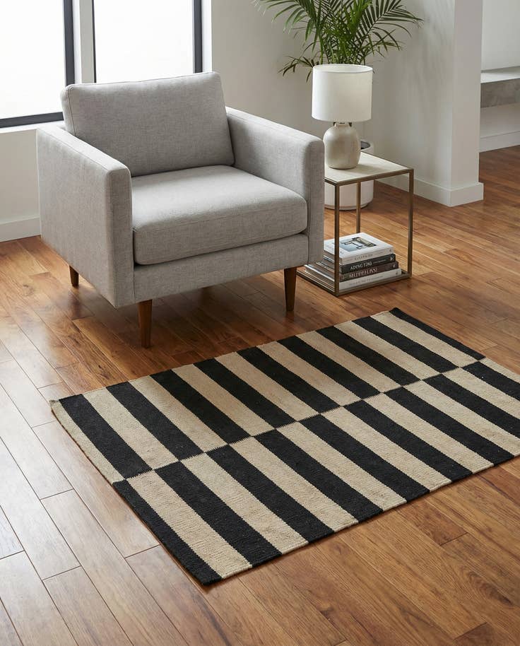 Detail image of 3' 4 x 4' 8 Hand Woven Kilim Modern Wool Rug