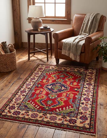 2' 8 x 4' Hand Knotted Kazak Rug