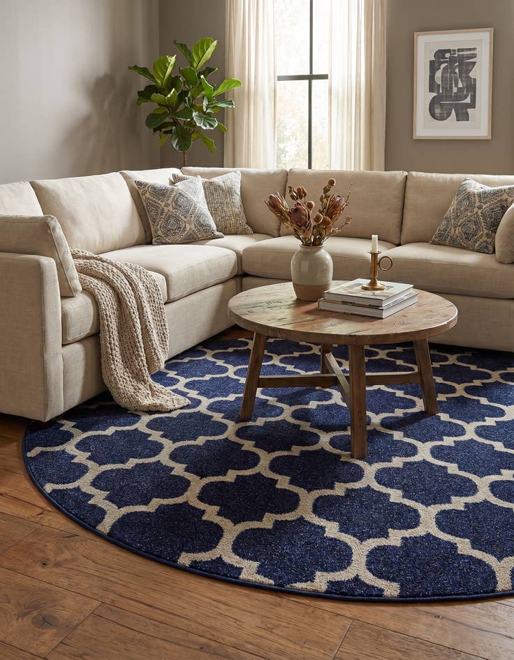 Detail image of 7' 10 x 7' 10 Trellis Round Rug