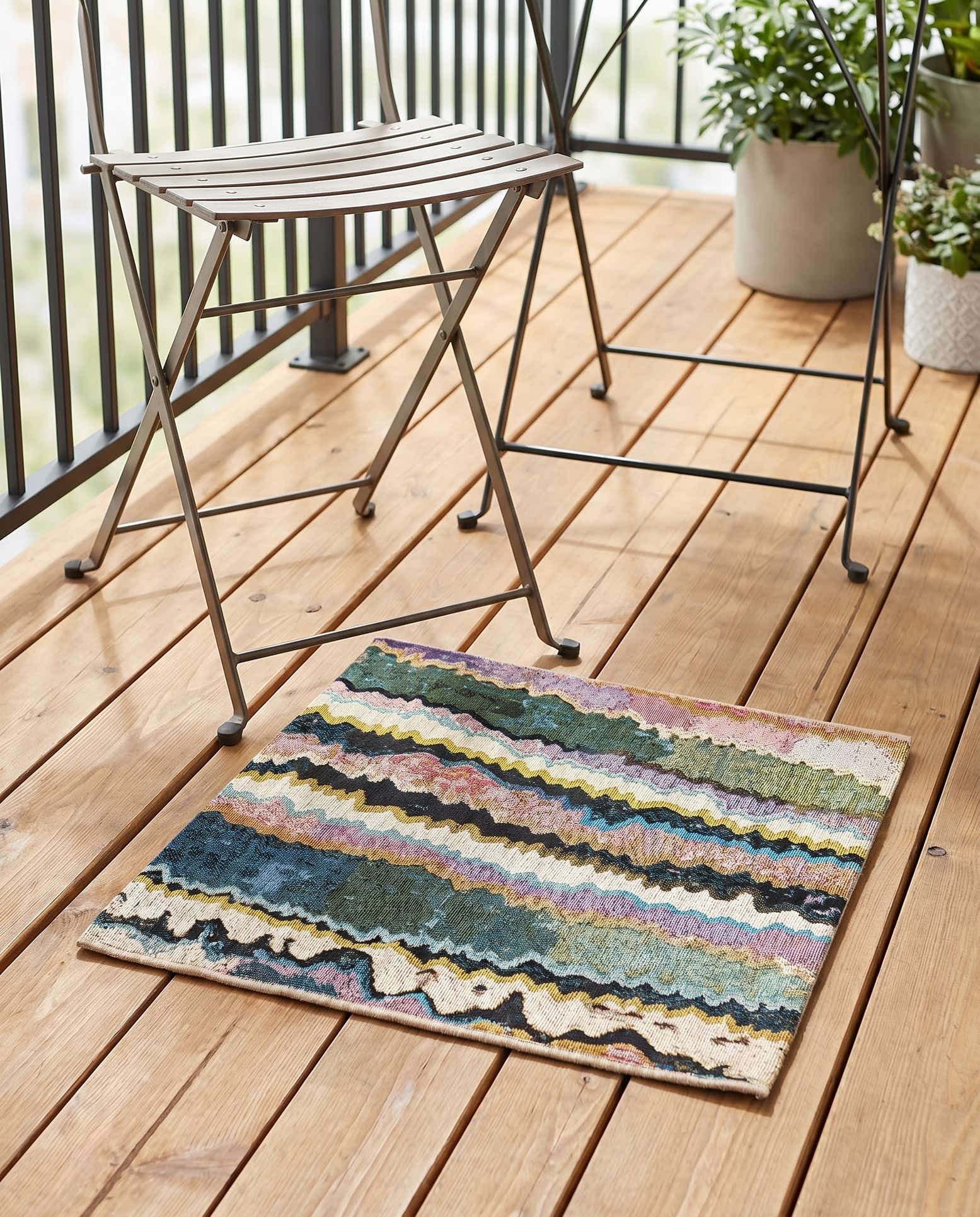 2' x 3' Easy-Clean Modern Indoor / Outdoor Rug