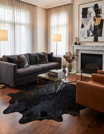 6' 5 x 7' 4 Cowhide Leather Rug