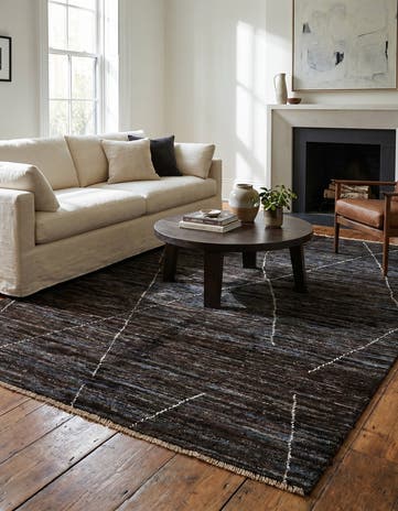 4' 9 x 6' 4 Hand Knotted Moroccan Wool Rug