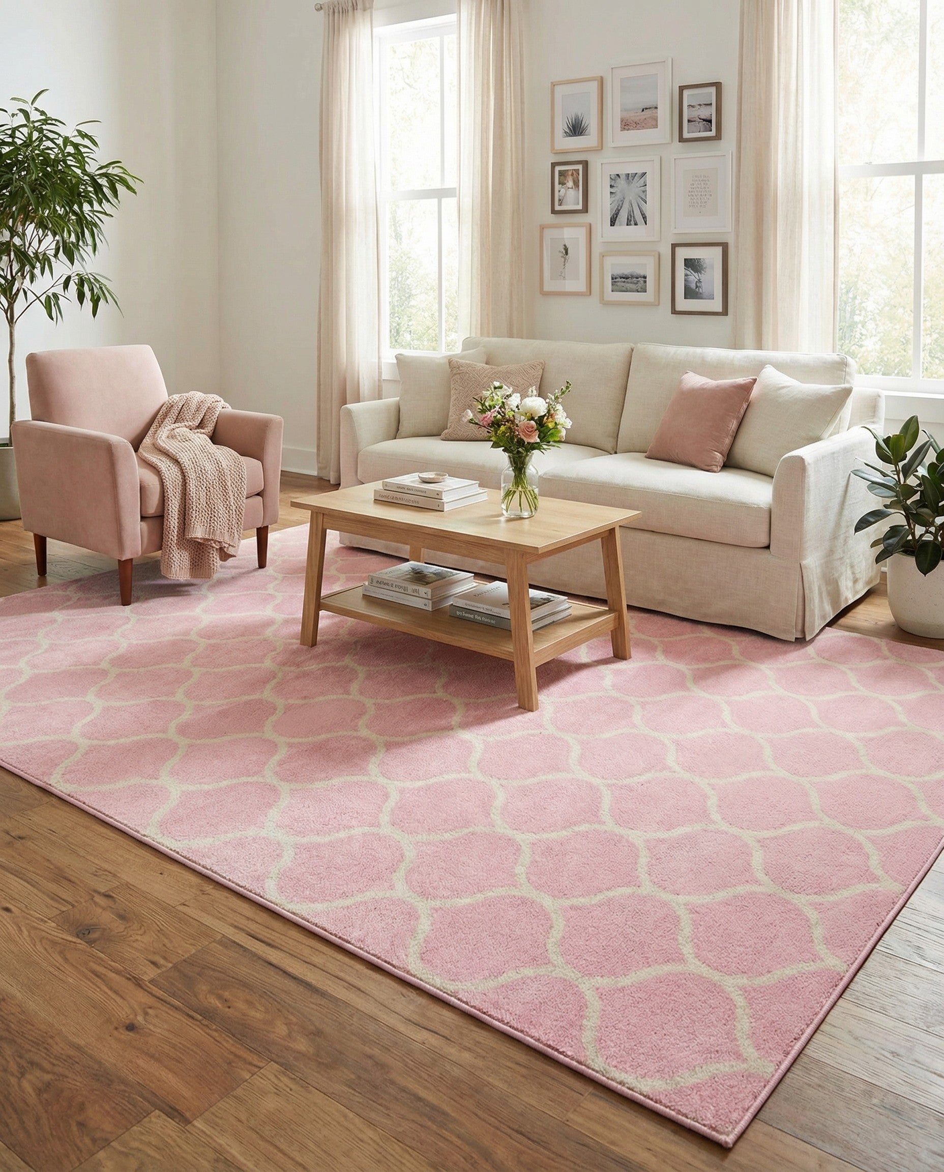  10' x 13' Lattice Frieze Rug