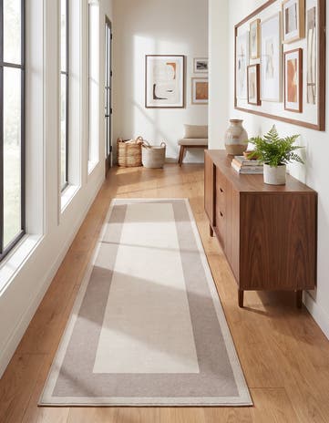 Jill Zarin 2' 7 x 10' Uptown Runner Rug