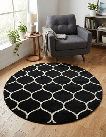 Black Lattice Frieze Round Rug
