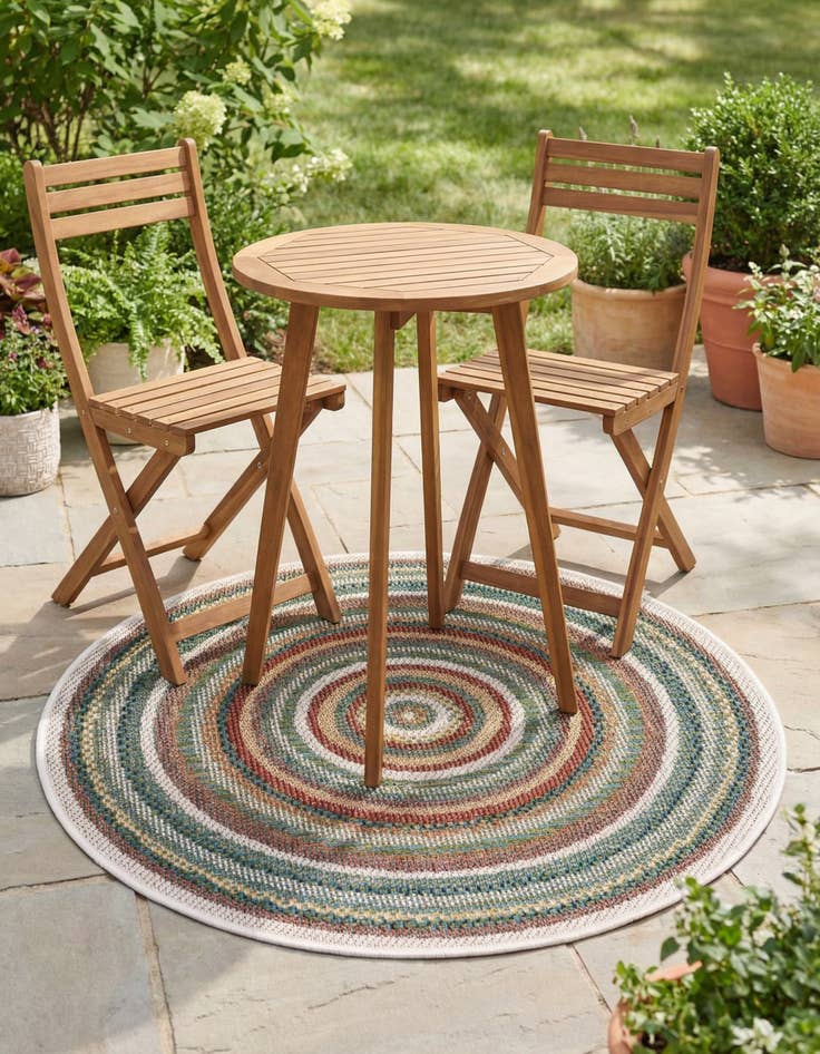Detail image of 3' 3 x 3' 3  Washable Baja Indoor / Outdoor Round Rug