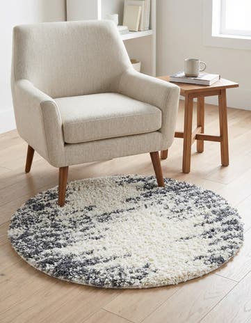 3' 3 x 3' 3 Serenity Shag Round Rug