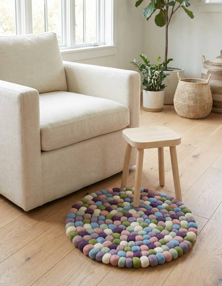 Detail image of 2' x 2' Felt Ball Wool Round Rug