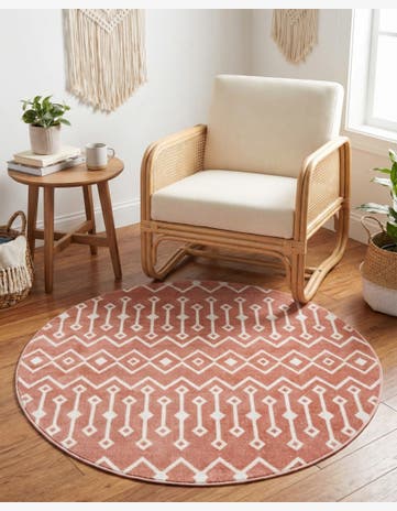 Pink Bohemian Trellis Round Rug