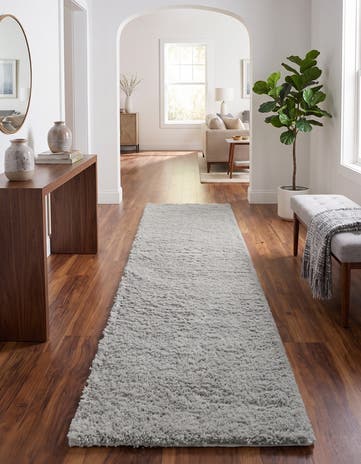 2' 7 x 10' Soft Solid Shag Runner Rug