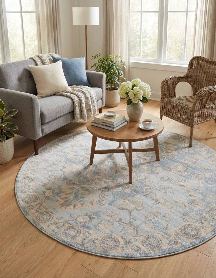 Detail image of 6' x 6' Victoria Round Rug