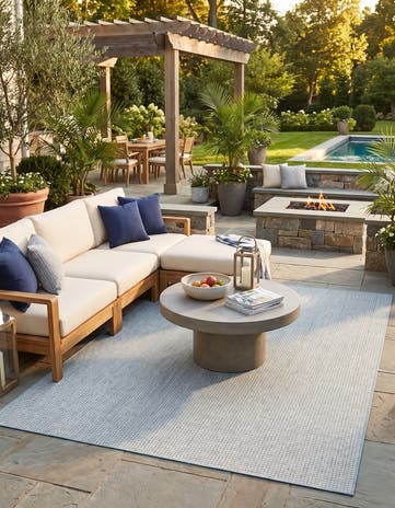 10' x 13' Easy-Clean Checkered Indoor / Outdoor Rug