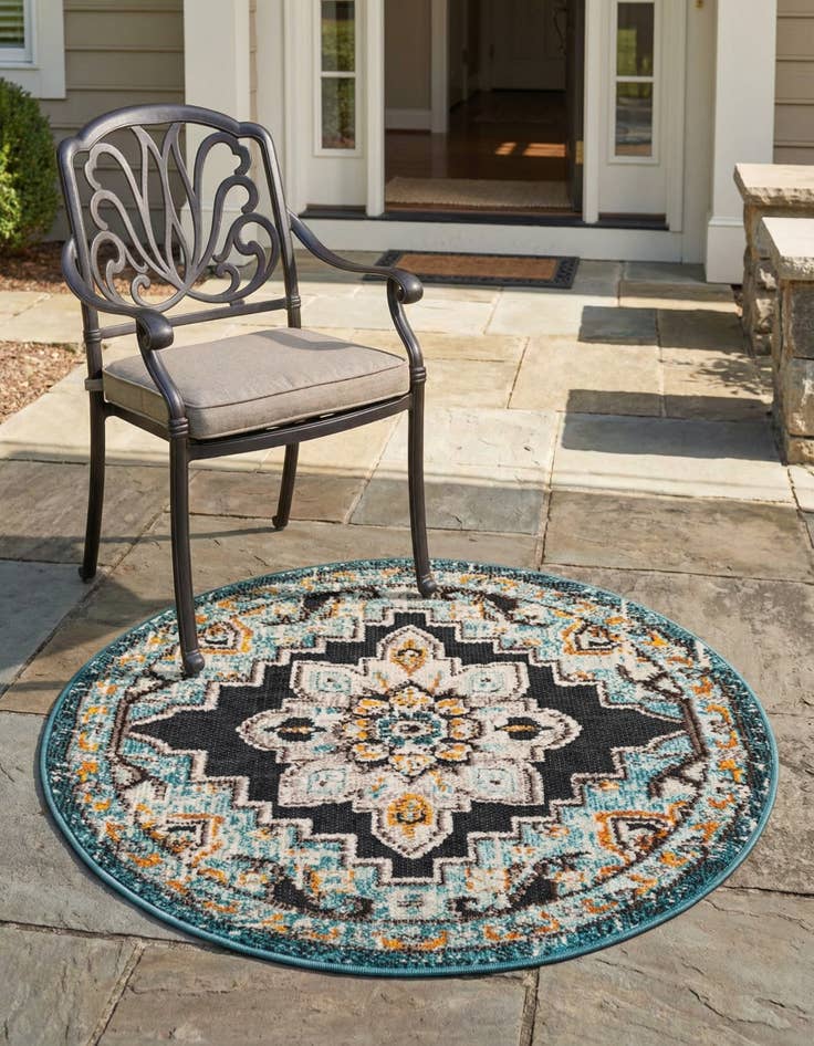Detail image of 3' x 3' Easy-Clean Casablanca Indoor / Outdoor Round Rug