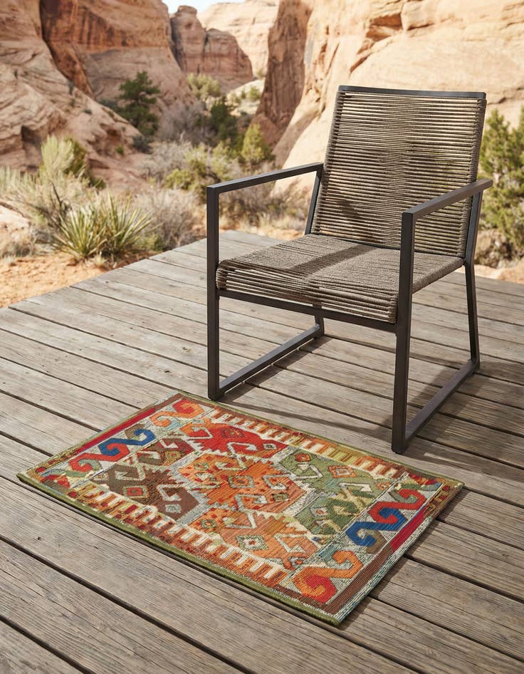 Detail image of 2' x 3' Easy-Clean Southwestern Indoor / Outdoor Rug