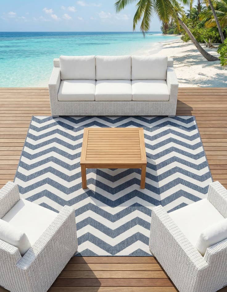 Detail image of 7' 10 x 7' 10 Washable Coastal Indoor / Outdoor Square Rug