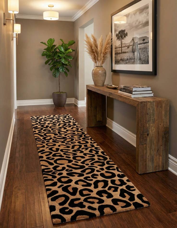Detail image of 2' 7 x 10' Hand Tufted Safari Wool Runner Rug