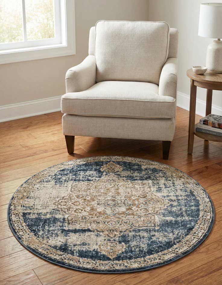 Detail image of 3' x 3' Villa Round Rug