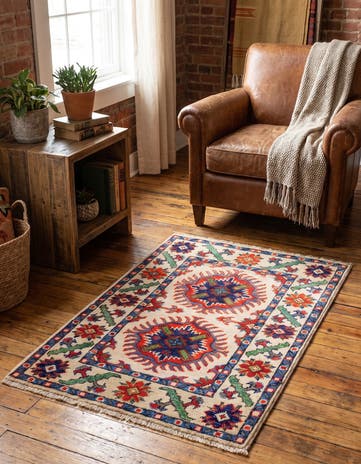 2' x 3' Hand Knotted Kazak Rug