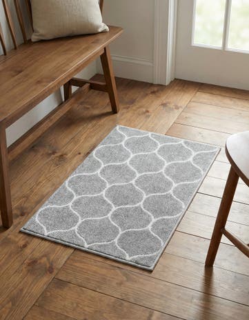 2' x 3' Lattice Frieze Rug