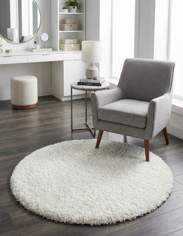 Bone Marilyn Monroe&trade; Shag Round Rug