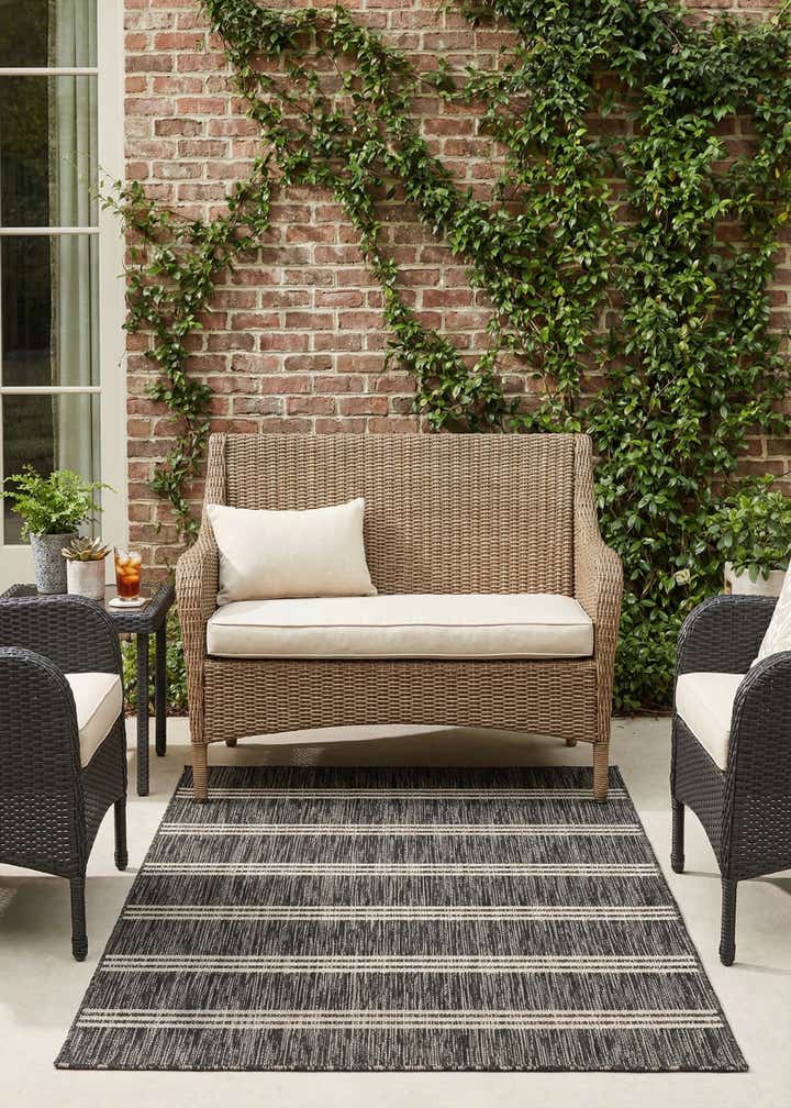 3' x 5' 3 Easy-Clean Jill Zarin Anguilla Indoor / Outdoor Rug