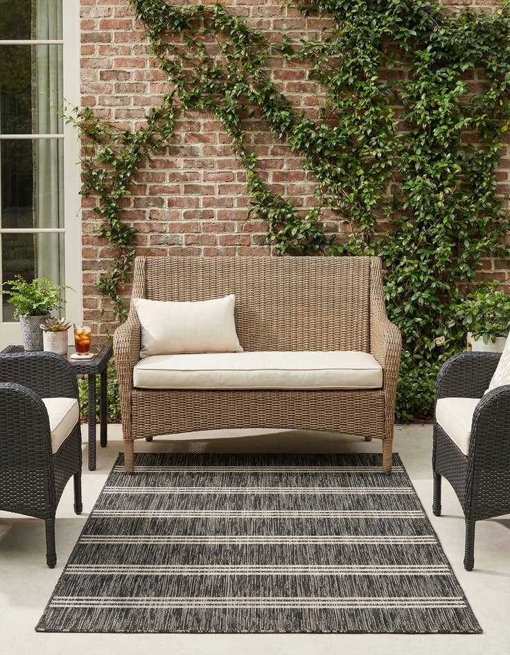 Detail image of 3' x 5' 3 Washable Jill Zarin Anguilla Indoor / Outdoor Rug