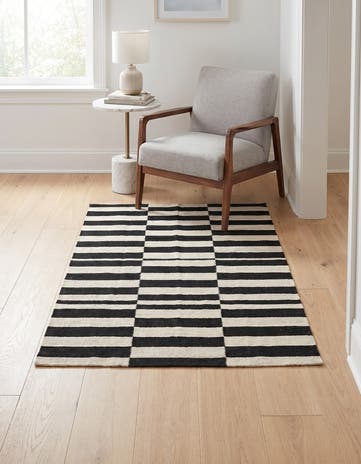 3' 3 x 5' Hand Woven Kilim Modern Wool Rug