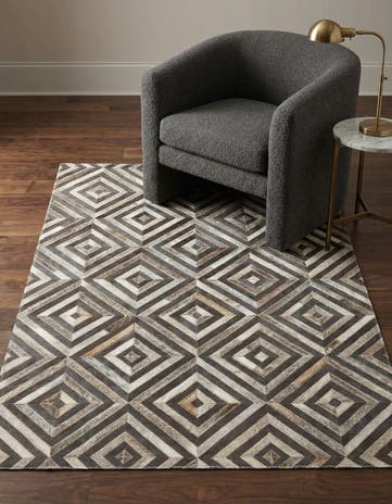 3' 10 x 5' 5 Cowhide Leather Rug