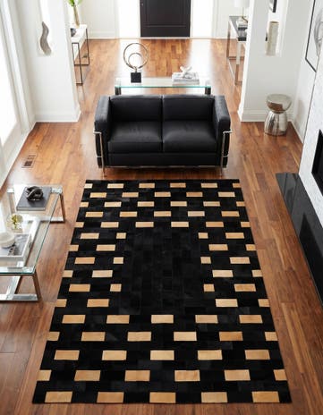 5' 1 x 8' Cowhide - Patchwork Rug