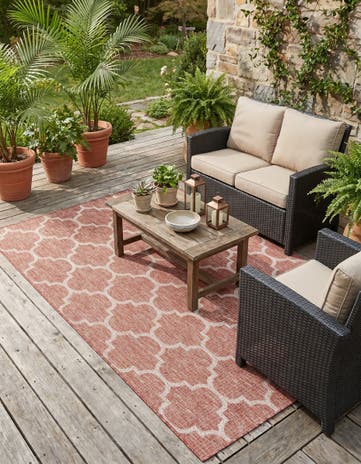 5' 3 x 8' Easy-Clean Trellis Indoor / Outdoor Rug
