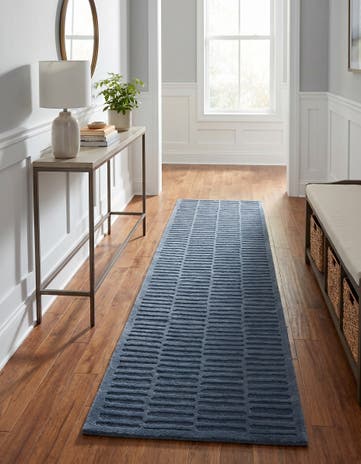 2' 7 x 12' Textura Designer Runner Rug
