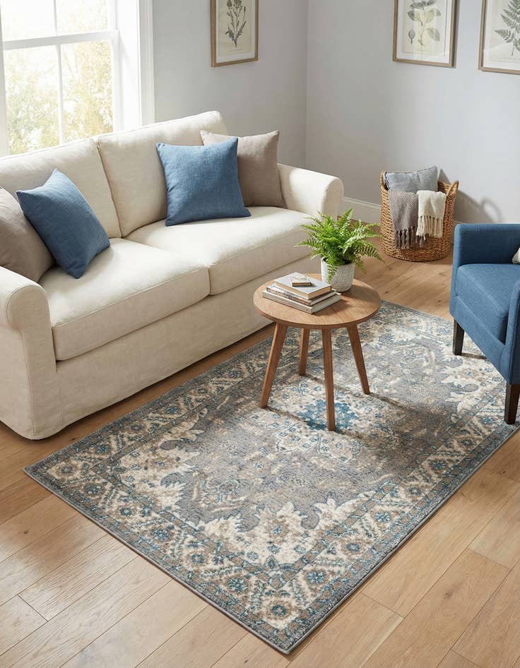 Detail image of 3' 3 x 5' 3 Viola Rug