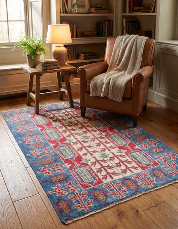 2' 7 x 4' 3 Hand Knotted Kazak Rug