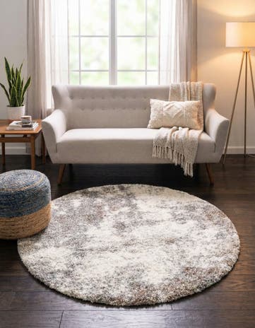 5' 3 x 5' 3 Soft Touch Shag Round Rug