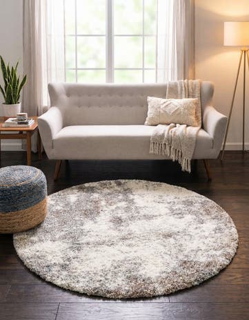5' 3 x 5' 3 Soft Touch Shag Round Rug
