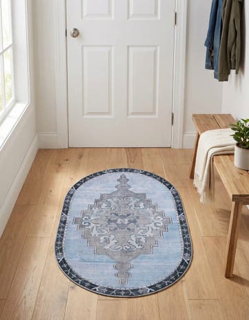2' x 3' Washable Timeless Oval Rug