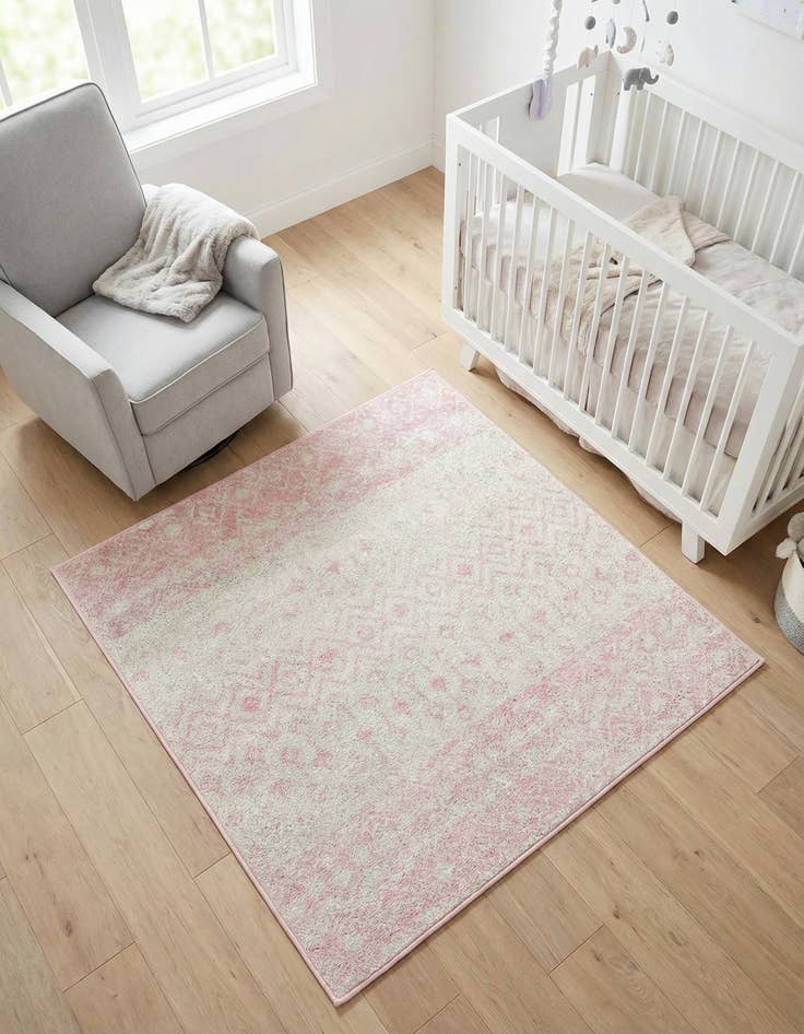 Detail image of 4' x 4' Moroccan Trellis Square Rug