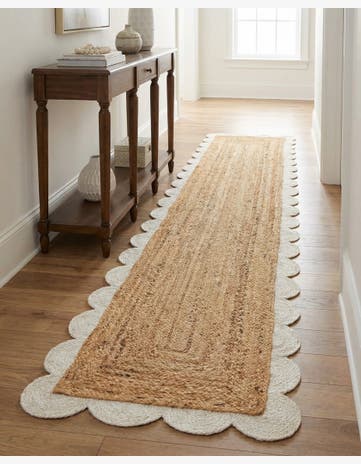 Natural and Ivory Handmade Scallop Braided Jute Runner Rug