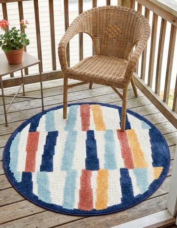 Ivory Easy-Clean Belize Indoor / Outdoor Round Rug