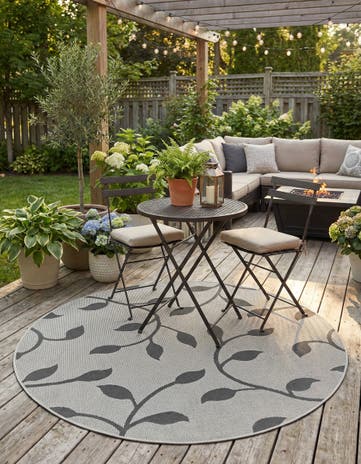Gray Easy-Clean Botanical Indoor / Outdoor Round Rug