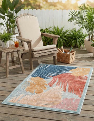 2' 2 x 3' Easy-Clean Botanical Indoor / Outdoor Rug