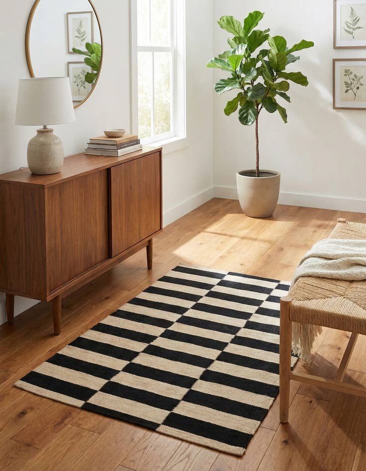 Detail image of 2' 8 x 3' 9 Hand Woven Kilim Modern Wool Rug