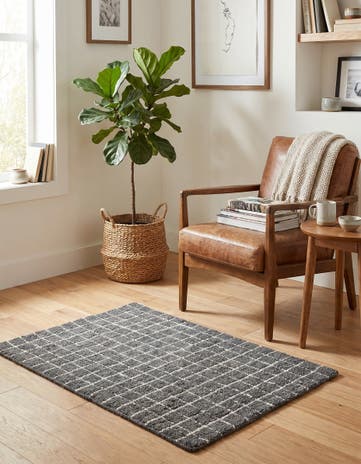 2' x 3' 1 Heritage Line Wool Rug