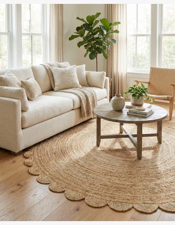 7' 10 x 7' 10 Hand Woven Scallop Braided Jute Round Rug