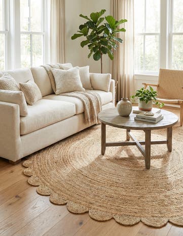 7' 10 x 7' 10 Hand Woven Scallop Braided Jute Round Rug