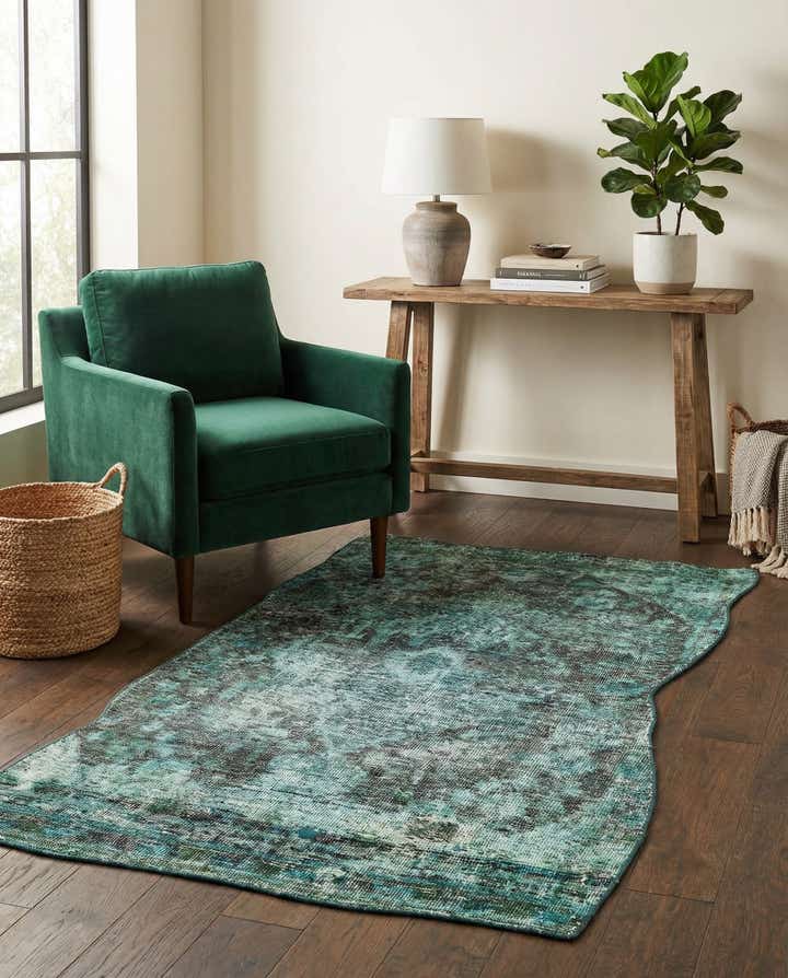 2' 10 x 4' 9 Hand Knotted Ultra Vintage Persian Wool Rug
