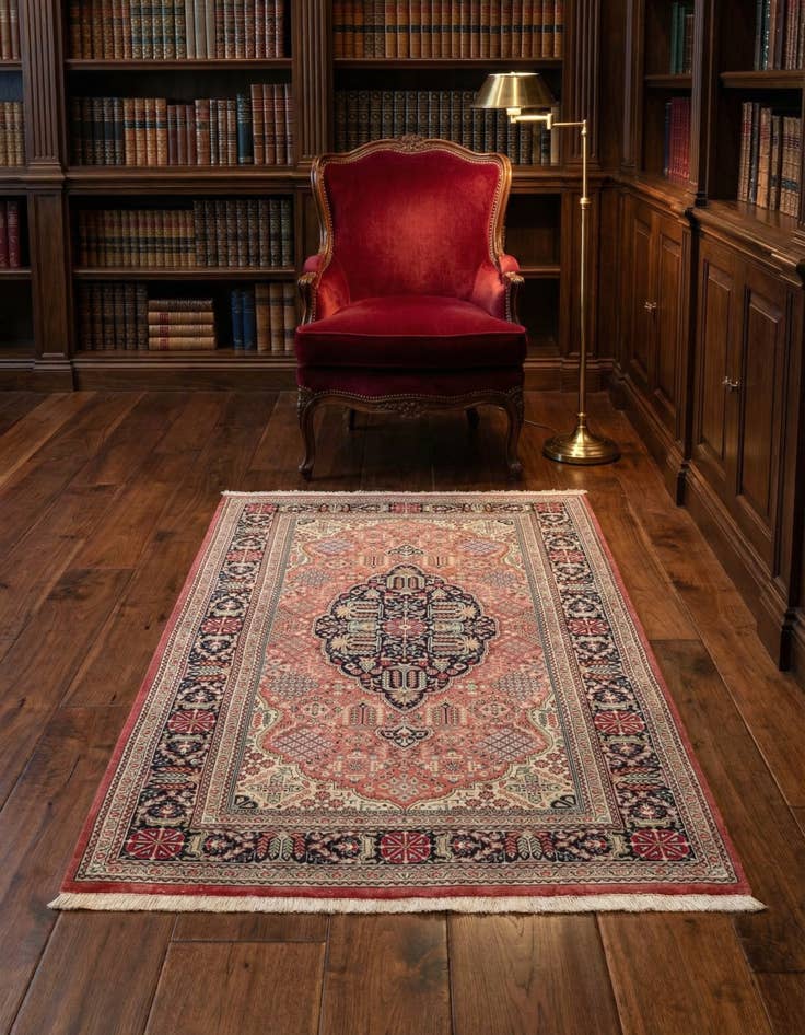 Detail image of 2' 7 x 3' 10 Ghom Silk Rug