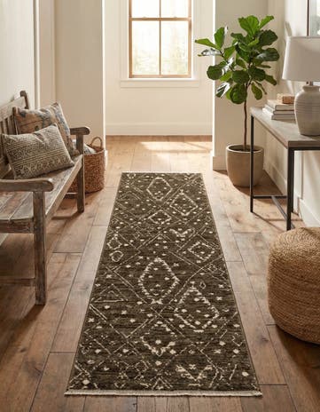 2' x 7' 7 Grand Tradition Runner Rug