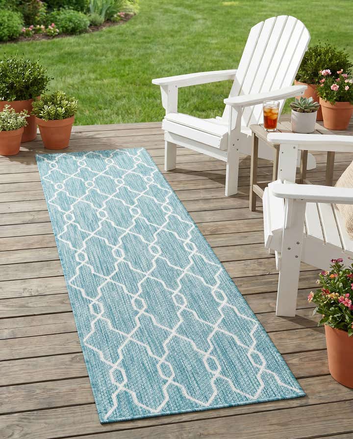 2' x 6' Easy-Clean Trellis Indoor / Outdoor Runner Rug