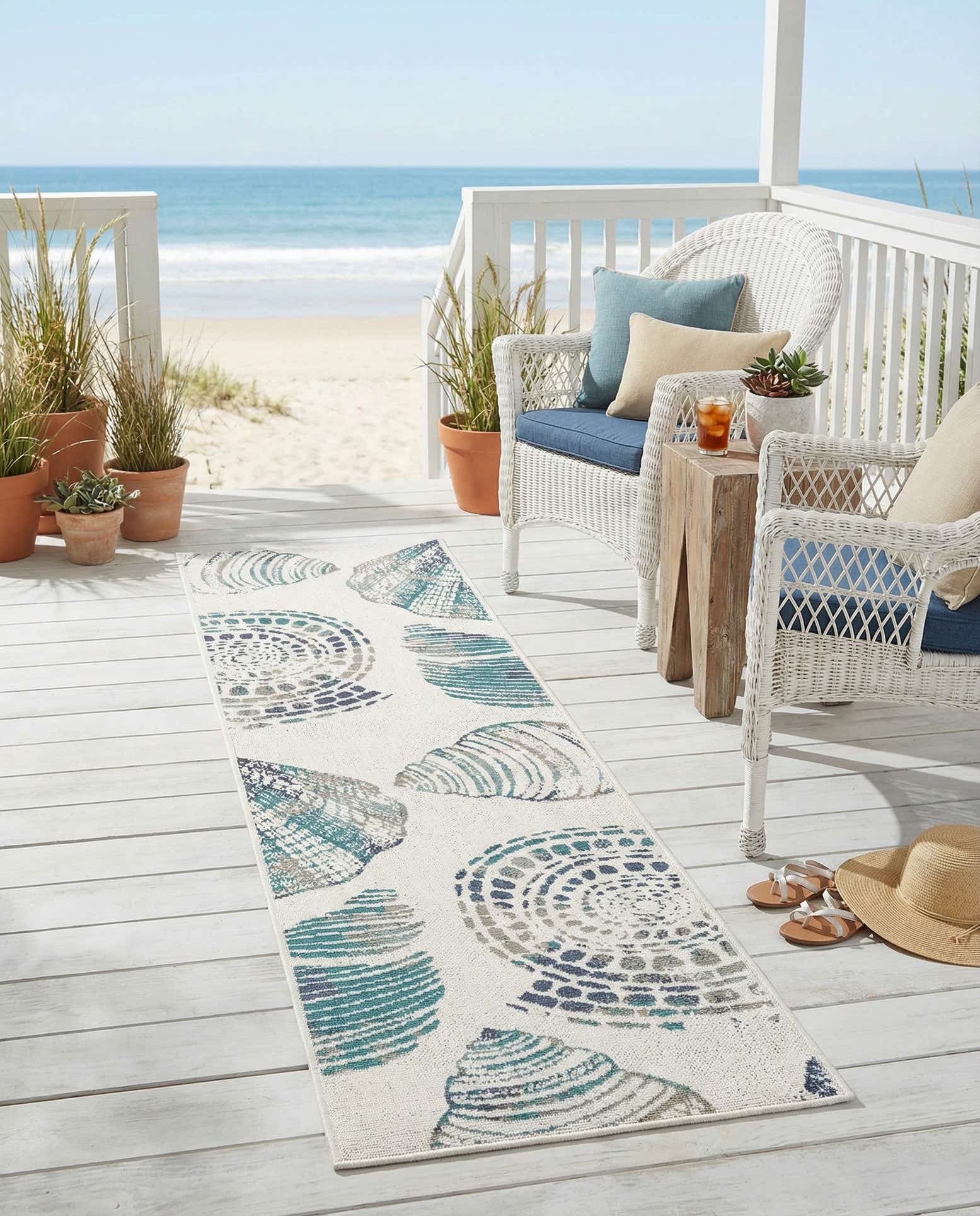 2' x 8' Easy-Clean Coastal Indoor / Outdoor Runner Rug